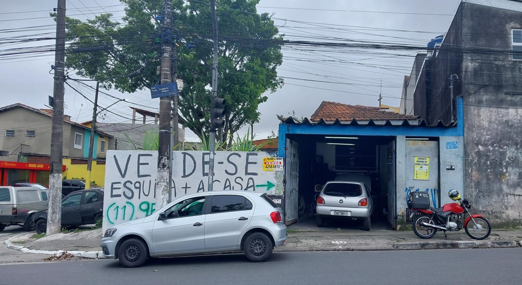 Terreno comercial com casa