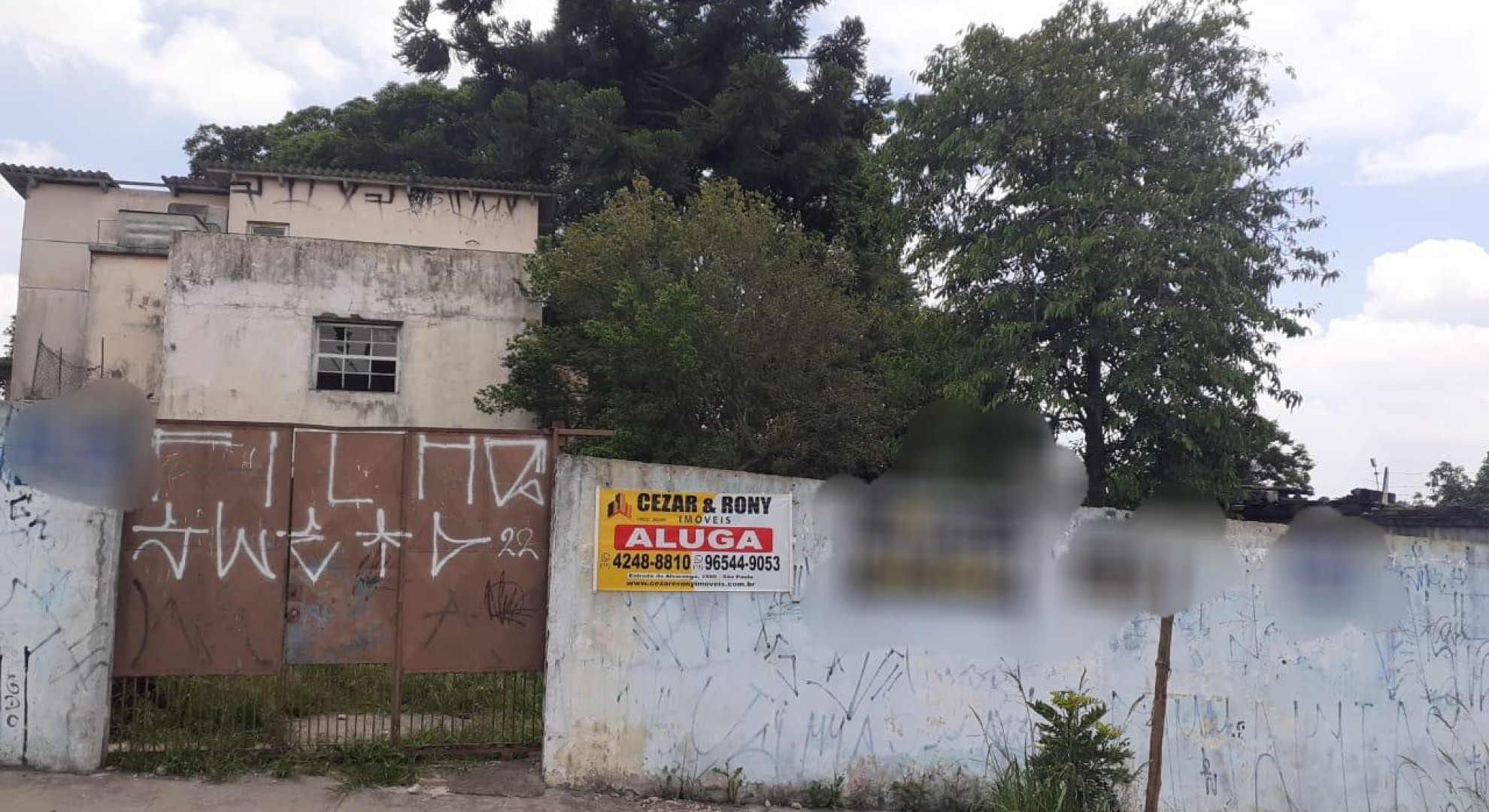 Terreno comercial na Estrada do Alvarenga para aluguel