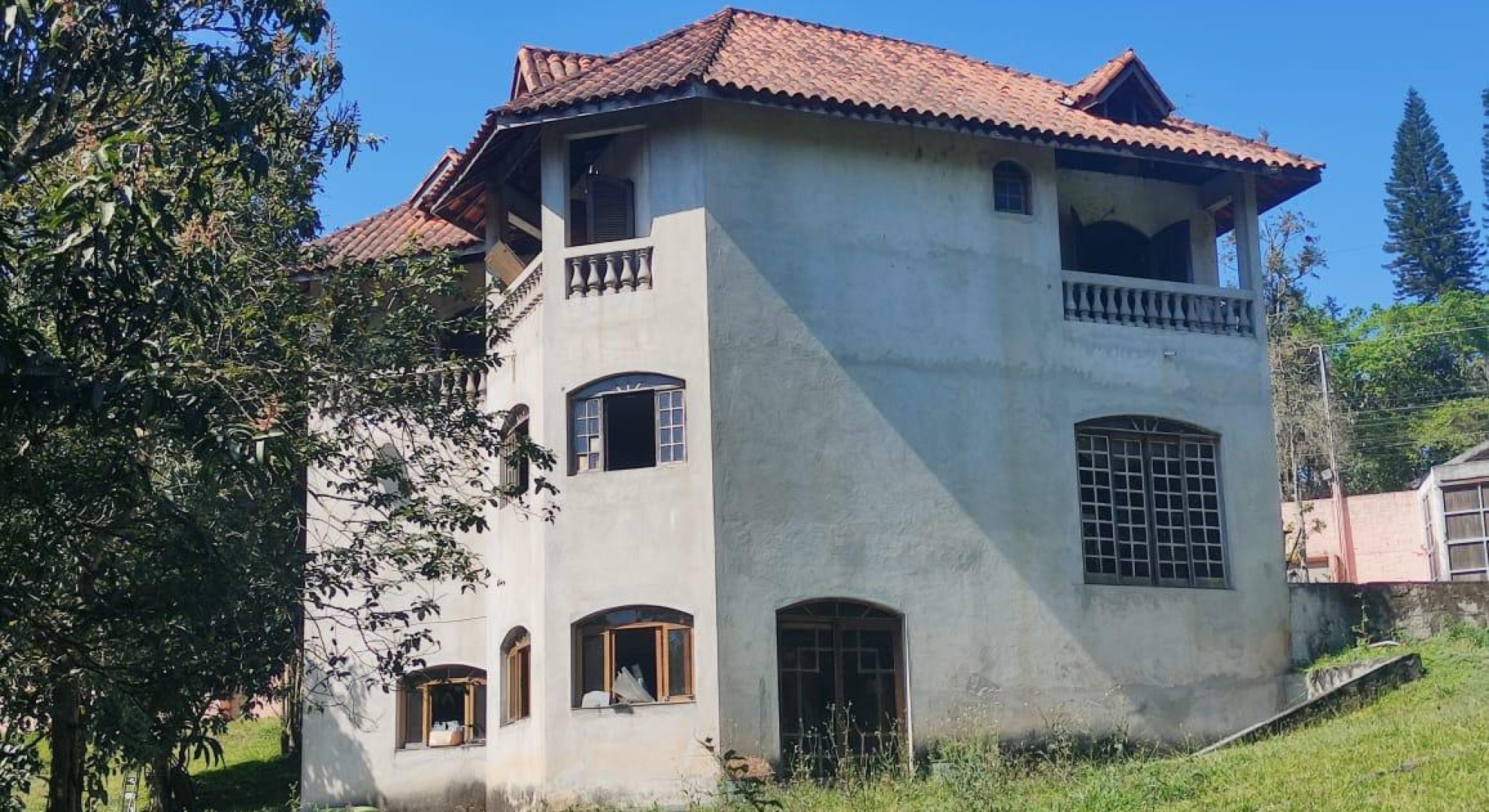 Casa à venda no condomínio sete praias