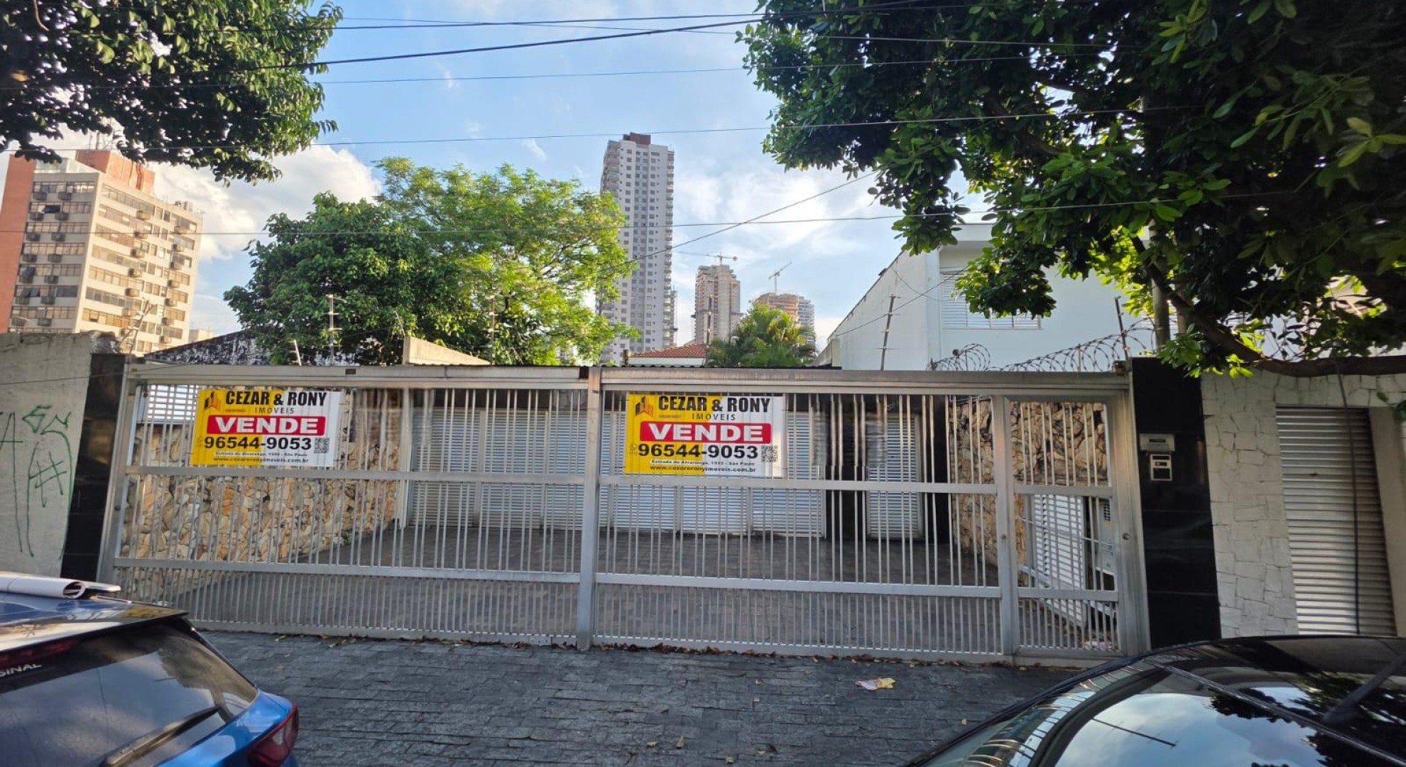 Casa a venda no Bairro Vila Cordeiro - São Paulo