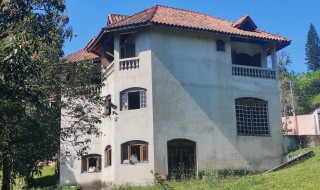 Casa à venda no condomínio sete praias