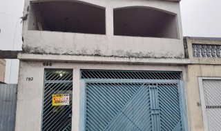 Sobrado residencial na R. Salvador Dali, 792