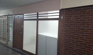 Sala comercial á venda na Rua 24 de Maio, 188