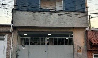 Sobrado á venda em boas condições