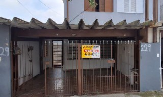 Casa à venda na Rua Ponte de Moraes, 229