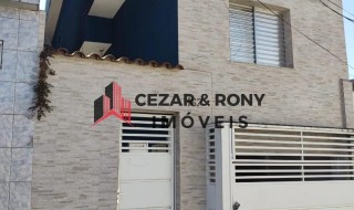 Sobrado à Venda em Campo Grande