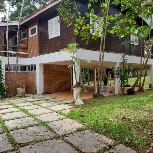 Vende-se casa no Condomínio Sete Praias