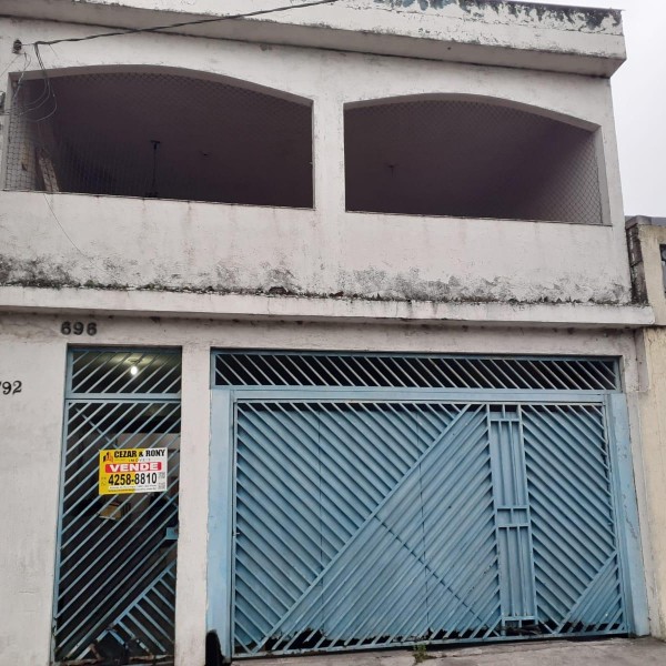 Sobrado residencial na R. Salvador Dali, 792