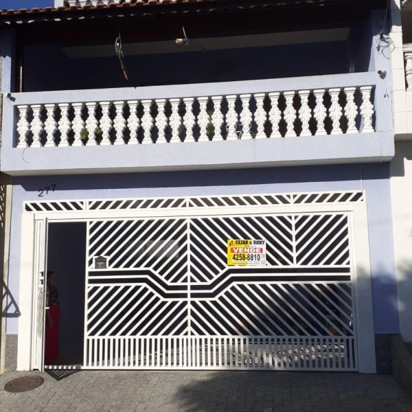 Sobrado para venda na Rua Albino Bento, 277