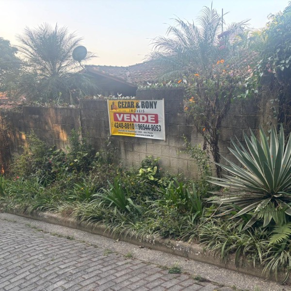 Casa de alto padrão à venda no Condomínio Sete Praia