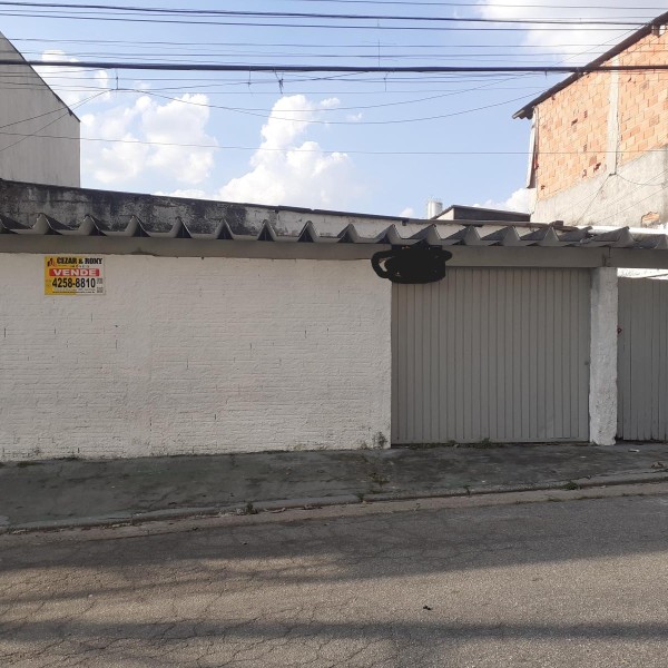 Casa à venda na Rua José Faria, 5 - Jd. Apura