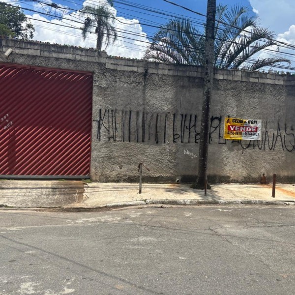 Casa à venda na Rua das Espadas