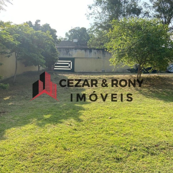 Terreno à Venda na Avenida Washington Luiz