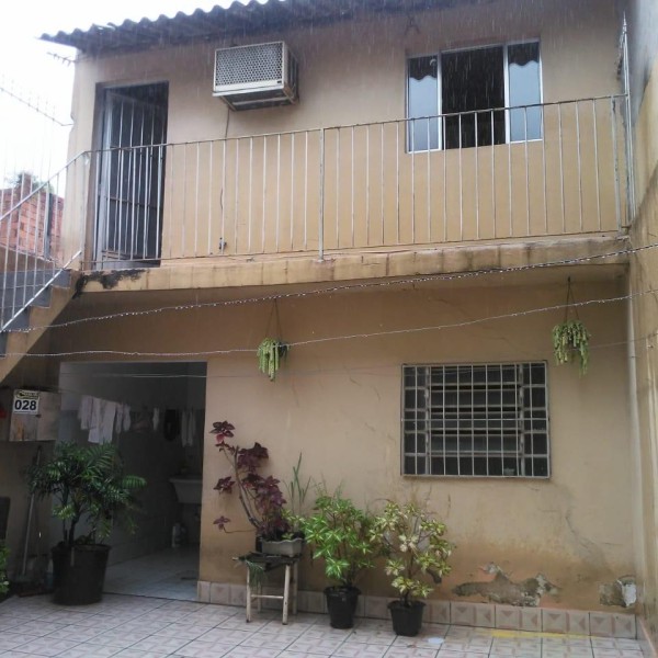 Sobrado à Venda na Rua Professor Nicolau Maria Rosseti - Vila Imperio 