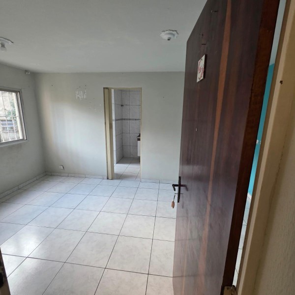 APARTAMENTO NA ESTRADA DO ALVARENGA