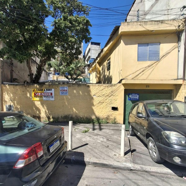 Casa á venda na Rua Oscar de Barros